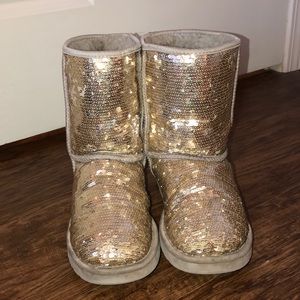 MAKE AN OFFER !! Silver Sequin Uggs
